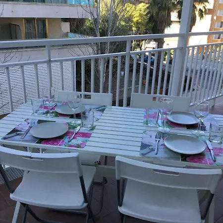Apartment Flandria 150m From Beach